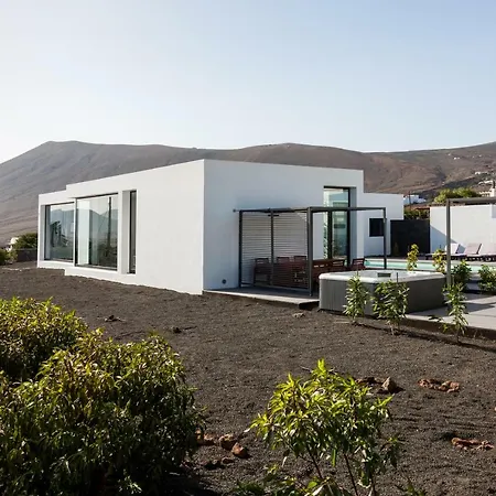 Iconic Lanzarote Villa *